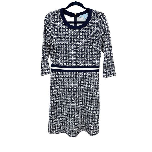 Draper James Dresses & Skirts - Draper James Honeycomb Floral Dress in Nassau Navy M